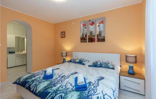 Awesome Home In Jadranovo W/ 5 Bedrooms