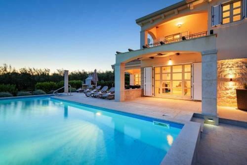 Villa Blanca