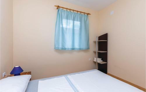 One-bedroom Apartment In Klenovica