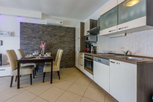 Apartamentos Villa Miljana 4