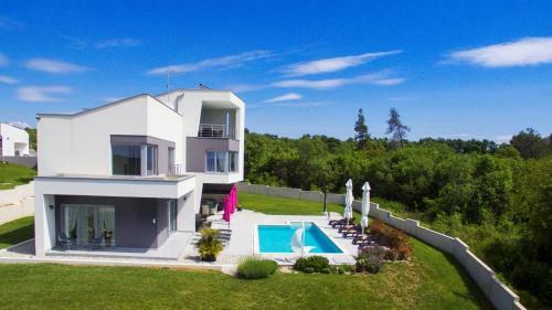 Beautiful Modern Villa Windrose In Krnica