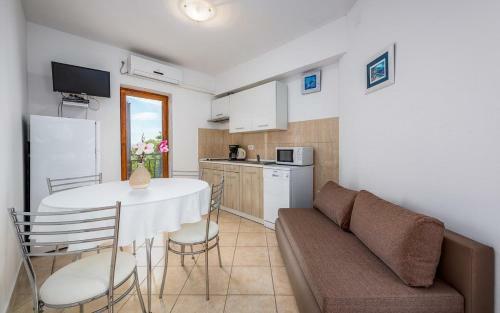 Apartments Drenje
