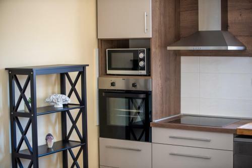 Hostal Via Flavia With Common Pool