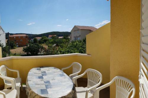 Sunny Apartments