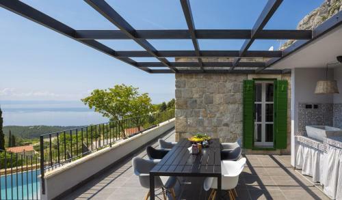 Villa 2m A Luxury Villa In Makarska, Private Pool