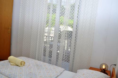 Hostal App & Rooms Ljuba - 130m From Sea