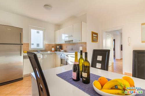 Apartment Bornelius Near The Sea