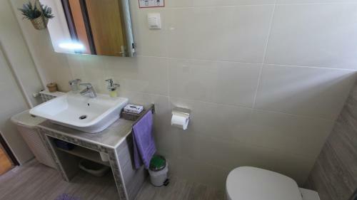 Hostal Apartments John