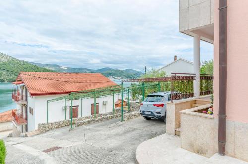 Apartment Tunjara