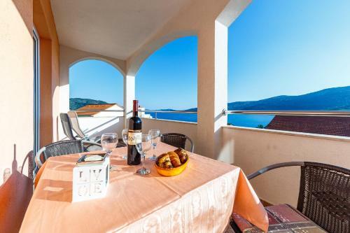 Unique Sea View Apartment Ivanka - Beautiful Dalmatian Coast