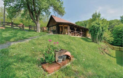 Four-bedroom Holiday Home In Novi Marof