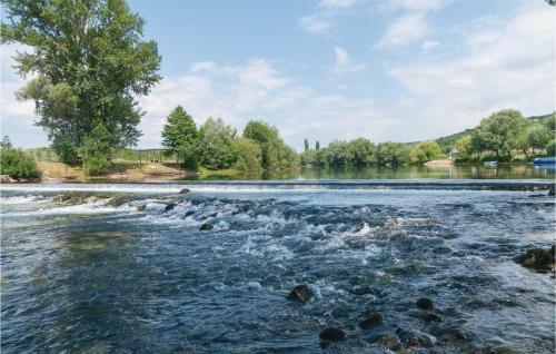 Five-bedroom Holiday Home In Obrovac Sinjski
