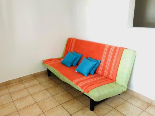 Penthouse Seaview Apartment With Free Parking
