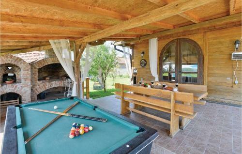 Two-bedroom Holiday Home In Poljana
