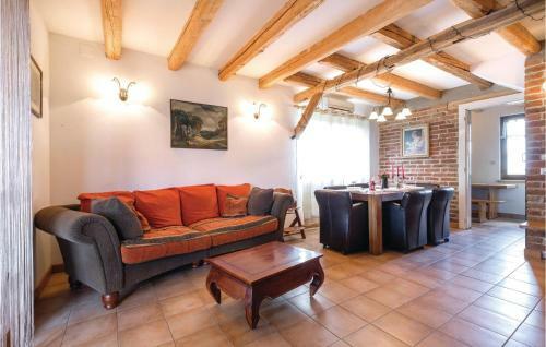Two-bedroom Holiday Home In Poljana