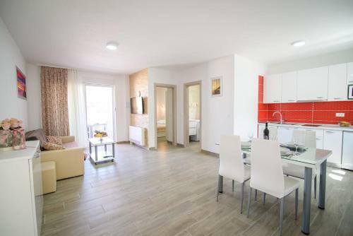 Apartamento Villa In Center, With Swimming Pool And Jacuzzi