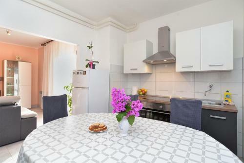 Apartments Danijel 1956