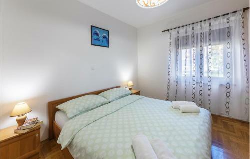 Amazing Apartment In Pula With 3 Bedrooms