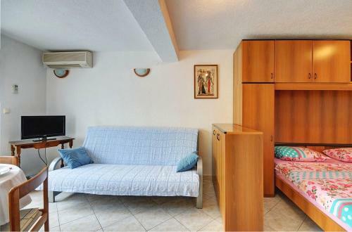 Cozy Apartments Alexandra For Relaxed Vacation