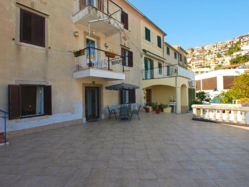 Apartment Riva Rabac 1825