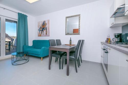 Apartments Visnja