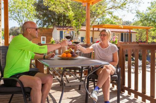 Mobile Homes Camp Green Garden Ve?tar