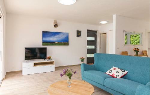 Four-bedroom Holiday Home In Putini