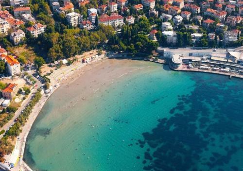 Split Beach Lux Apartment