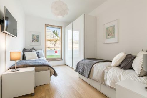 The Majestic Bel Etage Upscale Apartment With Pool