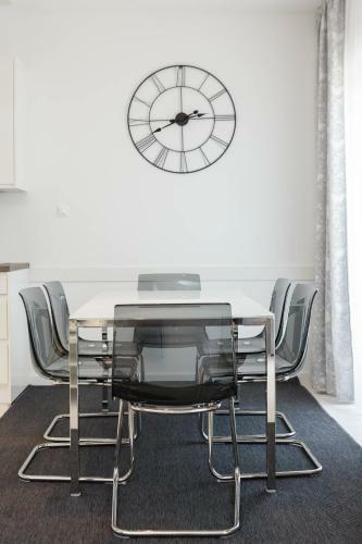 S Luxury Apartments