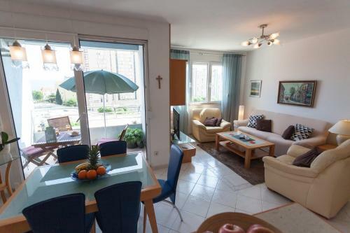 Exclusive Sea View Apartment