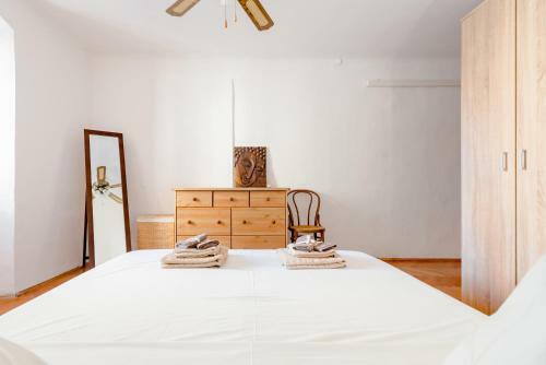 Lct Alberti Palace Apartment