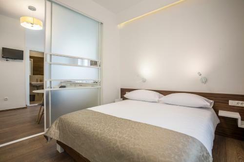 Hostal Luxury Accommodation Marino