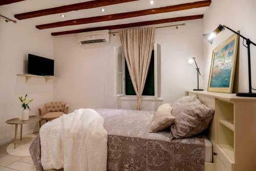 Luxury Apartment Pjaca Split In The Center Of Split