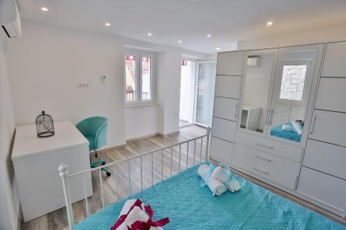Impeccable 3-bed Apartment In Split