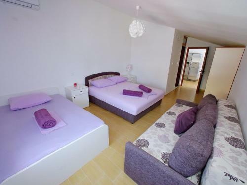 Spacious Holiday Home In Starigrad With Swimming Pool