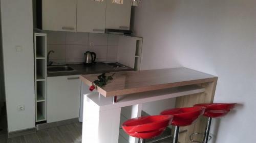 Hostal Apts And Rooms Rest - Close To Sea & Comfortable