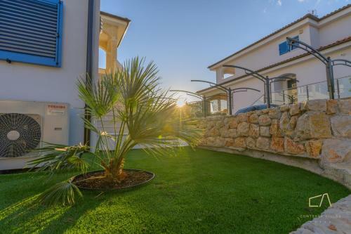 Hostal Luxury Apartments Loma