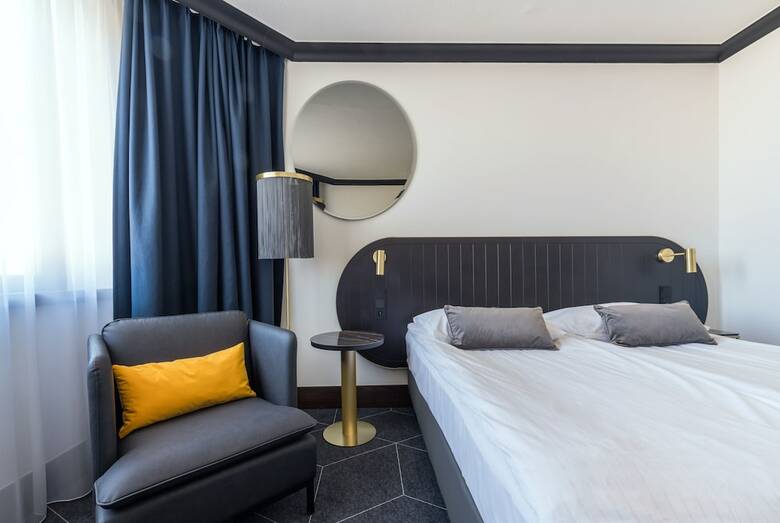 Hotel Diplomat