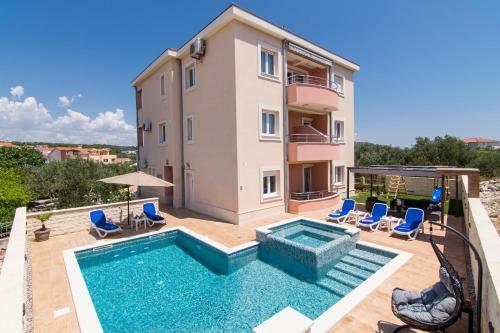 Apartments Bonita