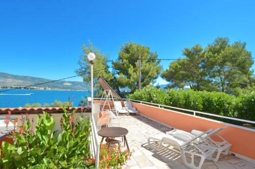 Apartamento D - Large Apt With Big Terrace Next To The Beach