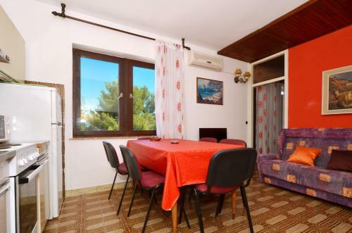 Apartamento D - Large Apt With Big Terrace Next To The Beach