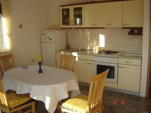 Apartmenthouse Trogir (4236)