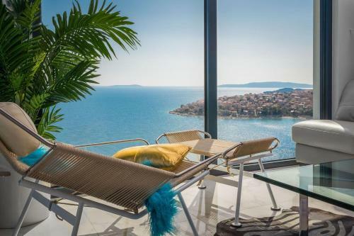 Luxury Villa Riva With Infinity Pool