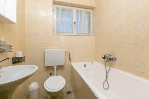 Apartments Zizic