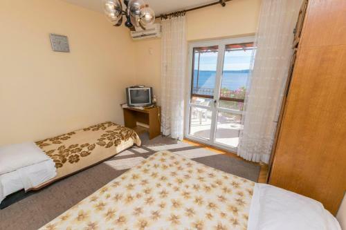 Apartments Zizic