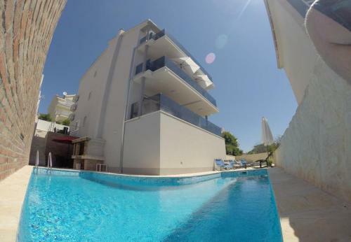 Apartment Marinela-with Pool