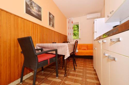 B - Apartment With Terrace With The Sea View