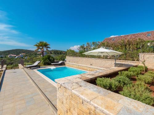 Holiday Home Villa Bugenvila