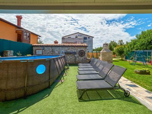 Holiday Home Villa Mala Petra